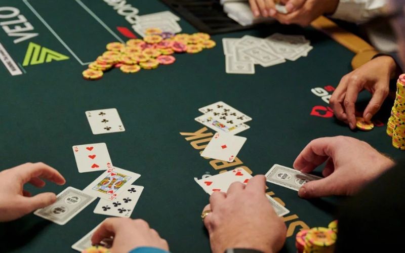 Bài Poker là gì - Quy tắc và luật chơi của bài poker